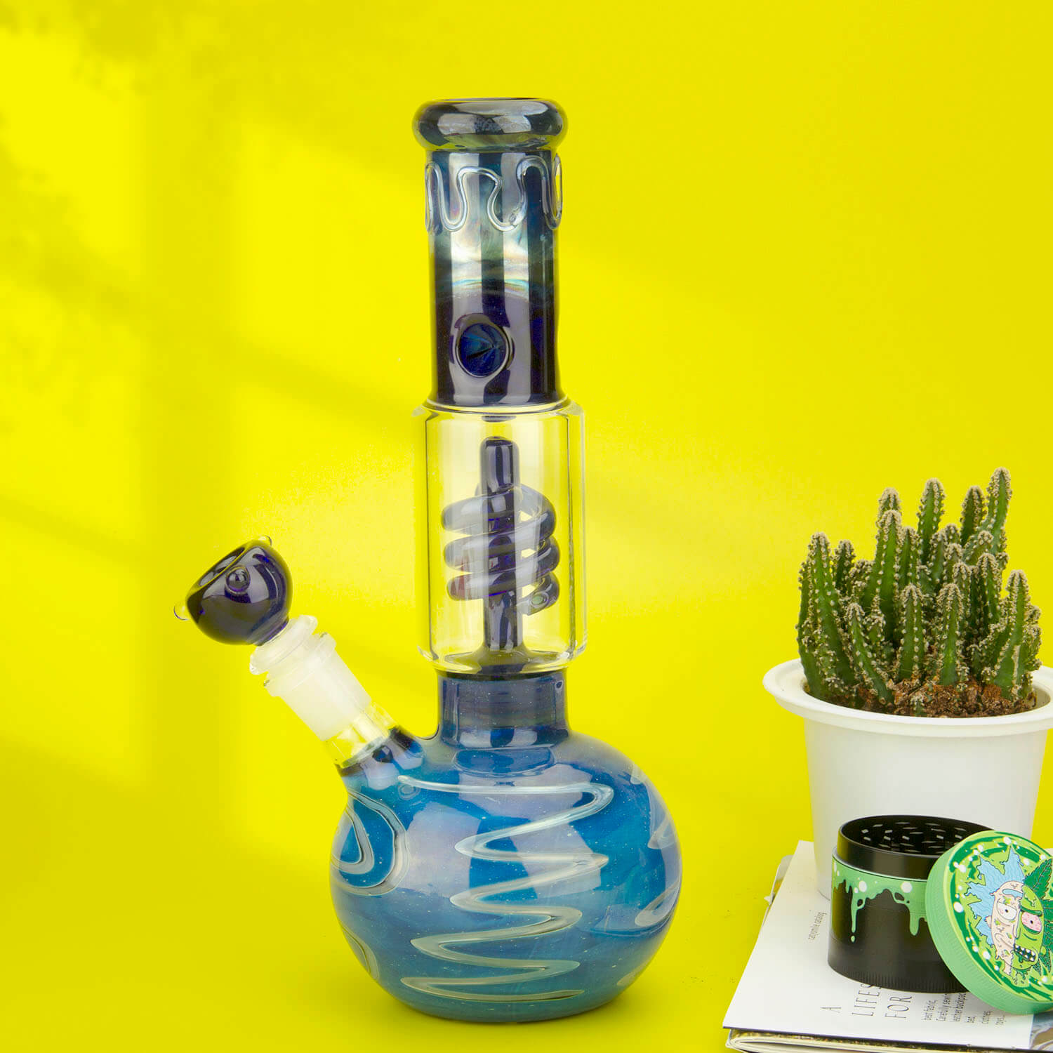 How to Clean a Glass Bong? – INHALCO