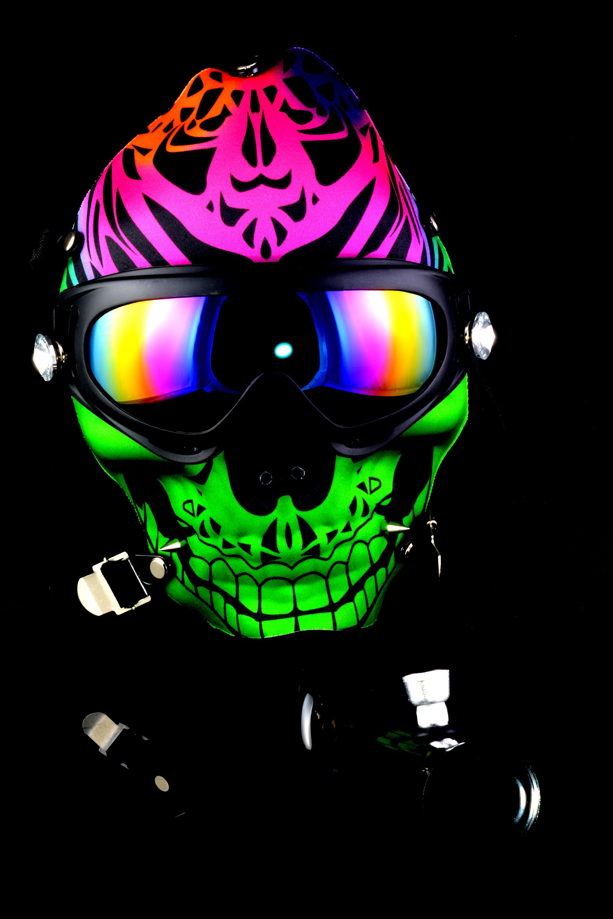 Skull Party Gas Mask Acrylic Bong