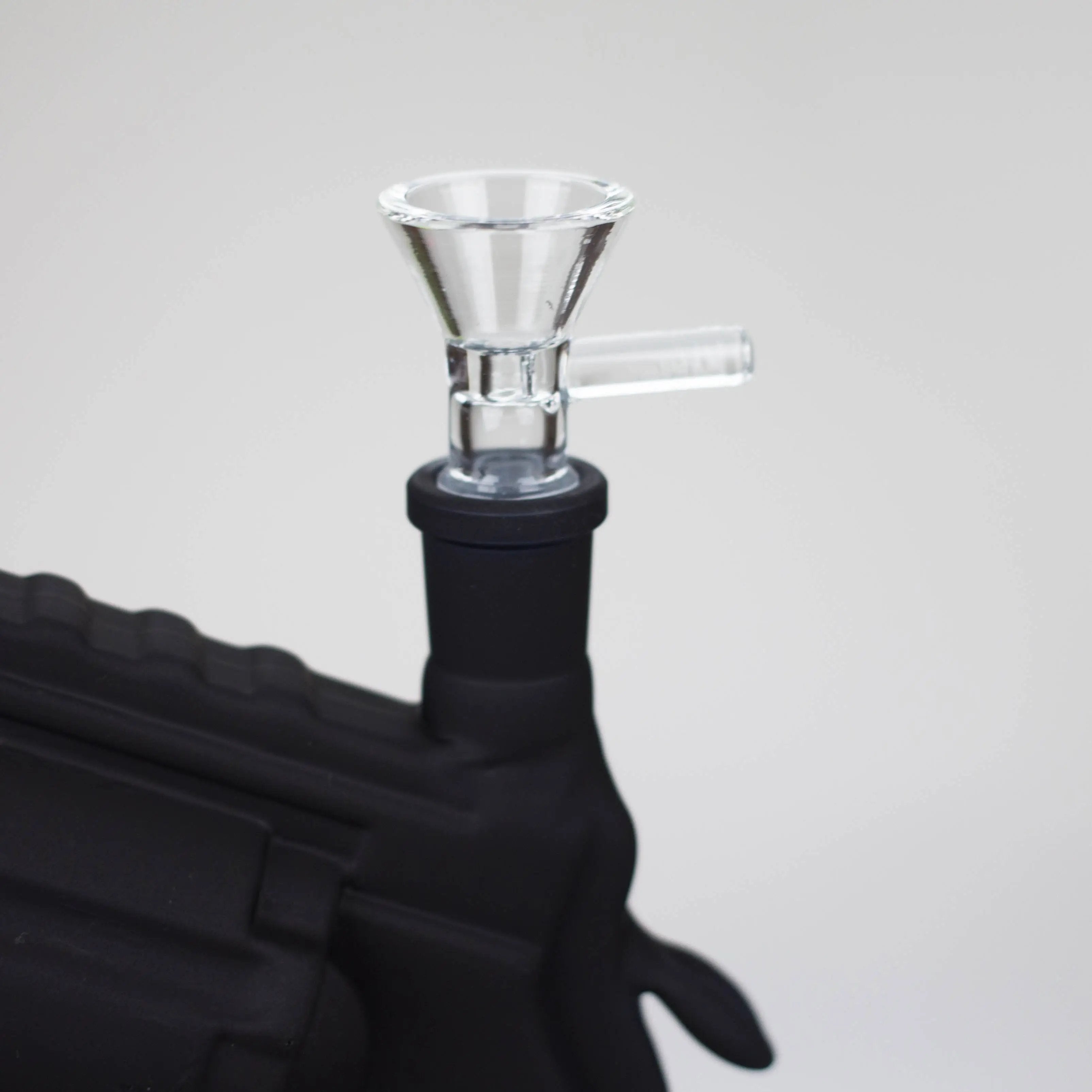 7.5" Glass Pistol Bong_1