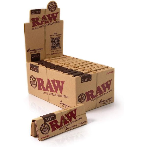 RAW Classic Connoisseur 1¼ Rolling Paper w/Tips