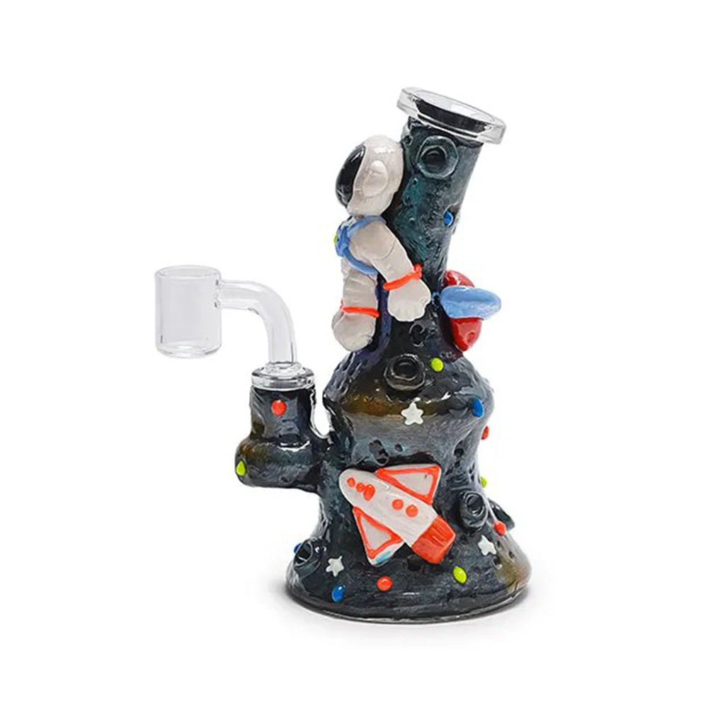 Side view of Clay Spaceman Dab Rig