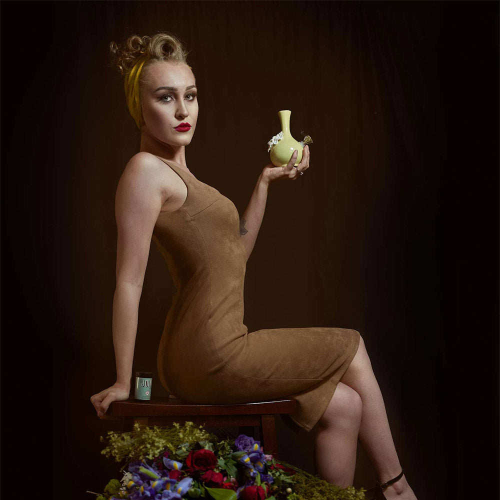 Friends Rachel Vase Bong