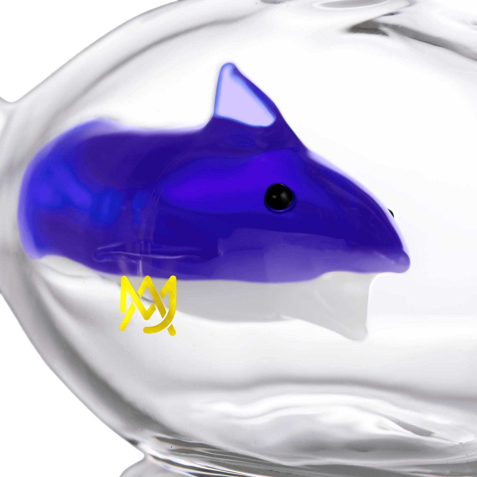 Jaws Chillum – 2022 Summer Collection of a shark with a blue top and white bottom, featuring a logo on a white background.