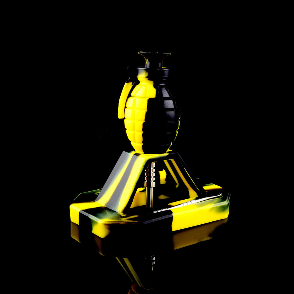 Silicone Grenade Dab Straw Kit - Black and Yellow color